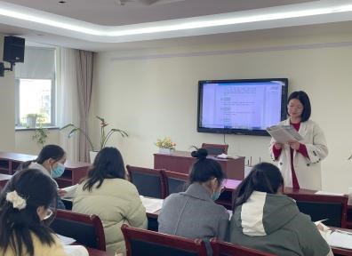 “悦”读沐初心，“研”途无止境----西山中心幼儿园青年教师读书沙龙活动